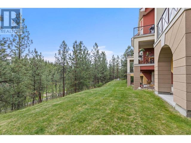 127 - 1795 Country Club Dr, House attached with 2 bedrooms, 2 bathrooms and null parking in Kelowna BC | Image 31