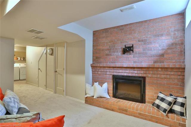 2 Graystone Crt, House attached with 3 bedrooms, 1 bathrooms and 2 parking in Brant ON | Image 30