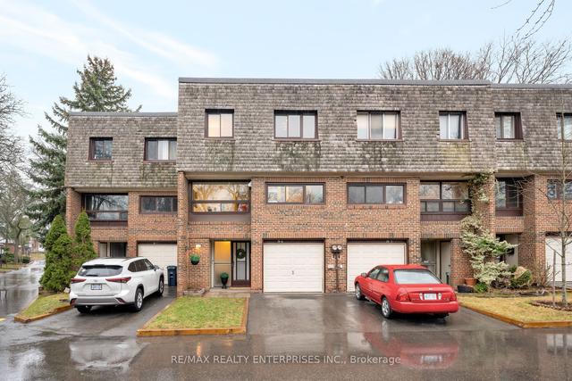 6 - 74 Castlebury Cres, Townhouse with 3 bedrooms, 2 bathrooms and 2 parking in Toronto ON | Image 1