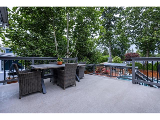 27179 28a Ave, House detached with 4 bedrooms, 2 bathrooms and 8 parking in Langley BC | Image 35