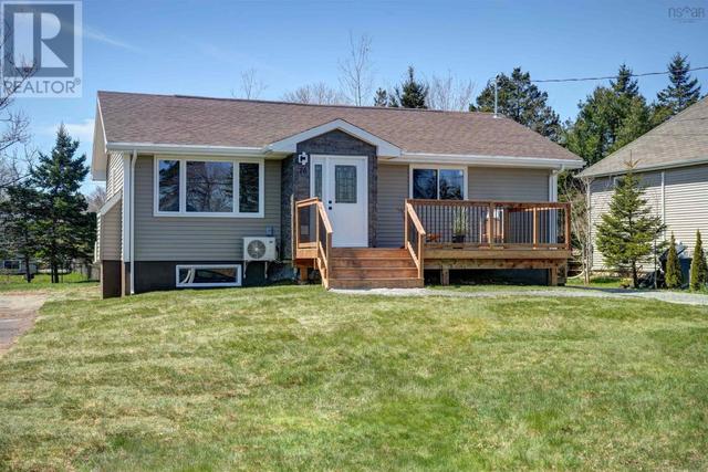 16 Landsdown Dr, House detached with 4 bedrooms, 2 bathrooms and null parking in Halifax NS | Image 1