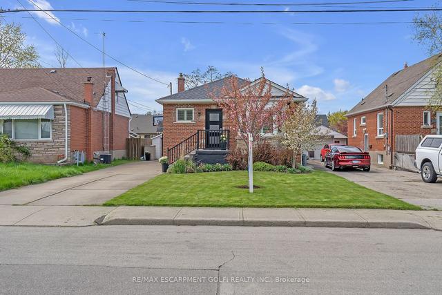 196 Erin Ave, House detached with 3 bedrooms, 2 bathrooms and 3 parking in Hamilton ON | Image 23