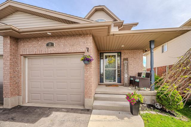 21 Henry Ct, House semidetached with 3 bedrooms, 3 bathrooms and 3 parking in Guelph ON | Image 1