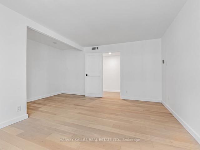 2101 - 1166 Bay St, Condo with 2 bedrooms, 2 bathrooms and 1 parking in Toronto ON | Image 14