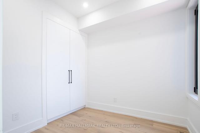 8 Rolyat St, House attached with 4 bedrooms, 5 bathrooms and 1 parking in Toronto ON | Image 25