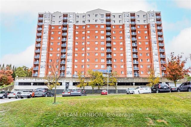 1209 - 30 Chapman Ct, Condo with 2 bedrooms, 2 bathrooms and 1 parking in London ON | Image 10