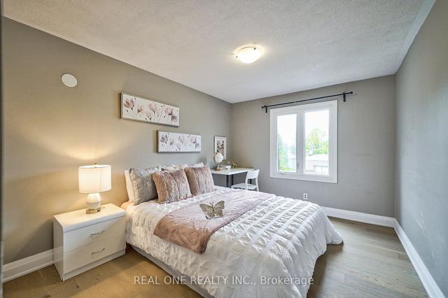 60 Harnworth Dr, House detached with 3 bedrooms, 3 bathrooms and 4 parking in Toronto ON | Image 18