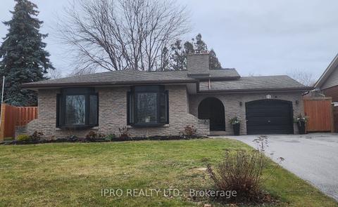 15 Bayshore Cres, St. Catharines, ON, L2N5Y3 | Card Image