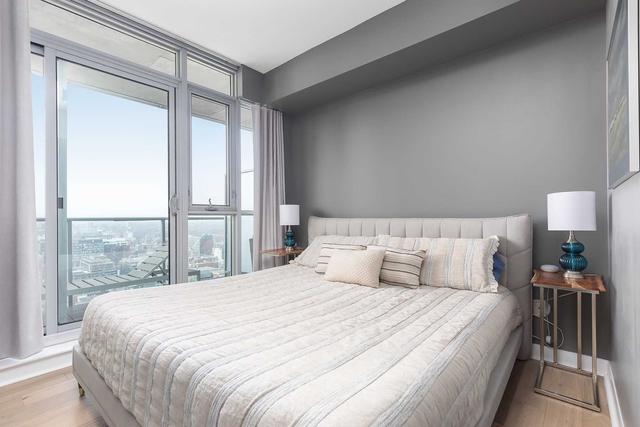 3102 - 375 King St, Condo with 2 bedrooms, 2 bathrooms and 0 parking in Toronto ON | Image 3