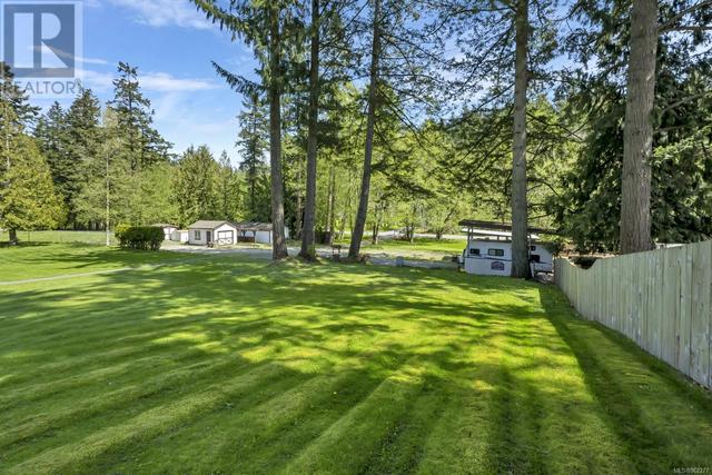 5557 Old West Saanich Rd, House detached with 5 bedrooms, 4 bathrooms and 500 parking in Saanich BC | Image 59