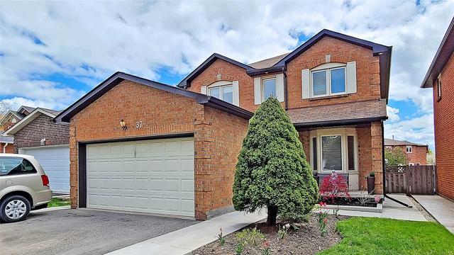 37 Afton Cres, House detached with 3 bedrooms, 4 bathrooms and 5 parking in Vaughan ON | Image 12