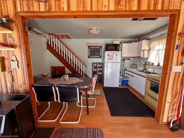 291 West Whalley Lake Rd, House detached with 2 bedrooms, 1 bathrooms and 6 parking in Magnetawan ON | Image 15