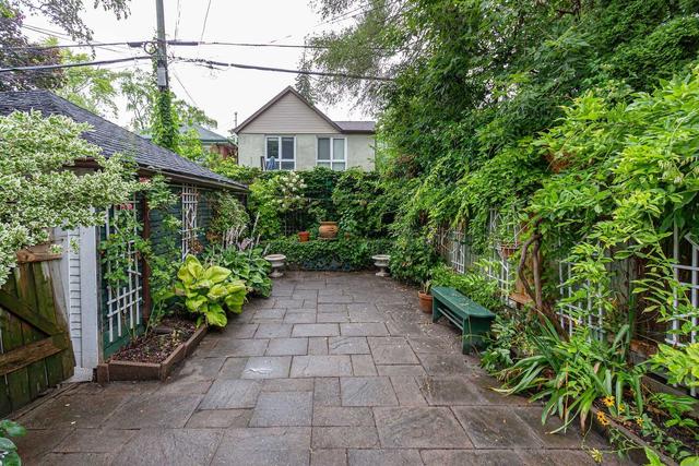 4 Hazelbrae Rd, House semidetached with 3 bedrooms, 2 bathrooms and 1 parking in Toronto ON | Image 8