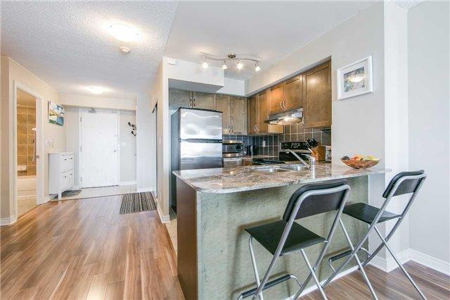1001 - 225 Wellesley St E, Condo with 2 bedrooms, 2 bathrooms and 1 parking in Toronto ON | Image 13