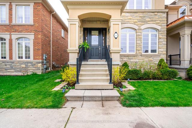 3246 Robert Brown Blvd, House detached with 3 bedrooms, 4 bathrooms and 2 parking in Oakville ON | Image 12