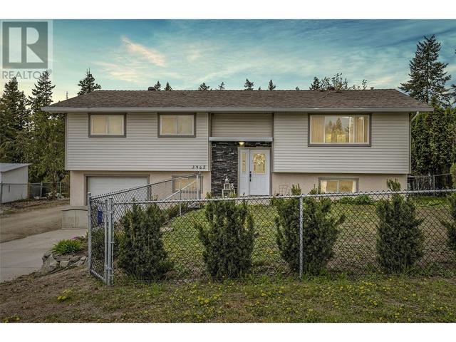3965 Schubert Rd, House detached with 4 bedrooms, 2 bathrooms and 5 parking in Armstrong BC | Image 1