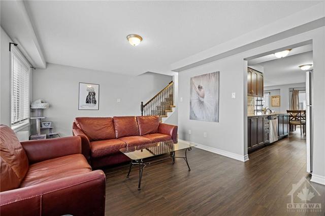1722 Maple Grove Rd, Townhouse with 4 bedrooms, 4 bathrooms and 2 parking in Ottawa ON | Image 12