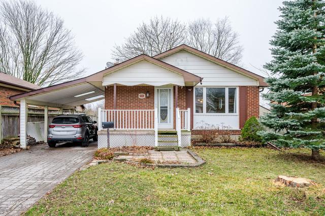 550 Garside Dr, House detached with 2 bedrooms, 1 bathrooms and 3 parking in Peterborough ON | Image 1