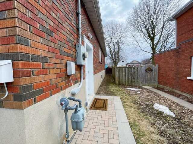 91 Morrow St, House detached with 2 bedrooms, 1 bathrooms and 1 parking in Peterborough ON | Image 11