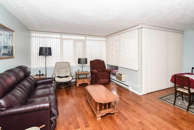 704 - 40 Harrisford St, Condo with 2 bedrooms, 2 bathrooms and 1 parking in Hamilton ON | Image 5
