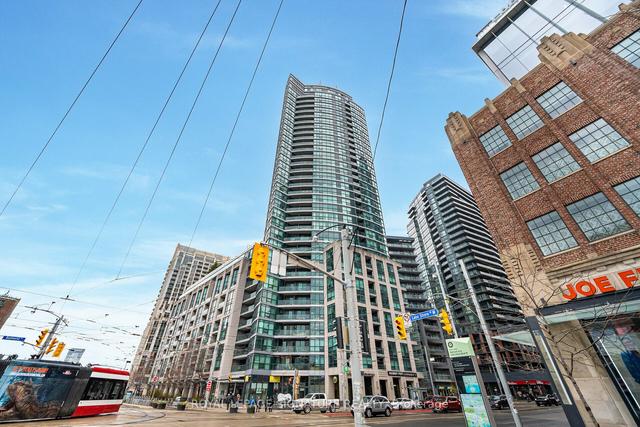 1012 - 600 Fleet St, Condo with 1 bedrooms, 1 bathrooms and 1 parking in Toronto ON | Image 1