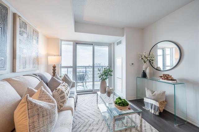 2104 - 30 Meadowglen Pl, Condo with 1 bedrooms, 2 bathrooms and 1 parking in Toronto ON | Image 21