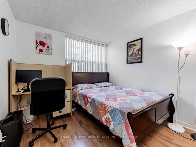 111 - 20 Sunrise Ave, Condo with 3 bedrooms, 2 bathrooms and 1 parking in Toronto ON | Image 6