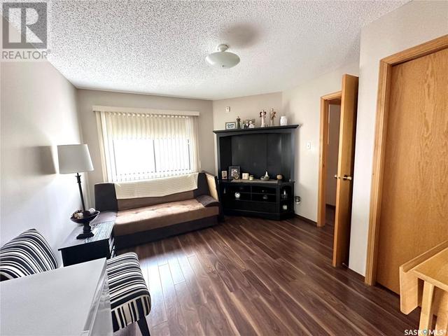 301 - 1442 102nd Street, Condo with 2 bedrooms, 2 bathrooms and null parking in North Battleford CY SK | Image 11