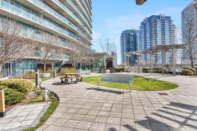 2521 - 165 Legion Rd N, Condo with 1 bedrooms, 1 bathrooms and 1 parking in Toronto ON | Image 31