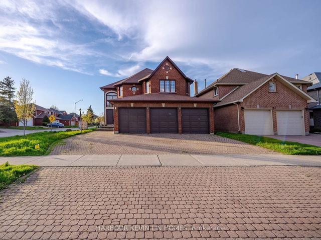 95 Castleridge Dr, House detached with 4 bedrooms, 4 bathrooms and 10 parking in Richmond Hill ON | Image 34