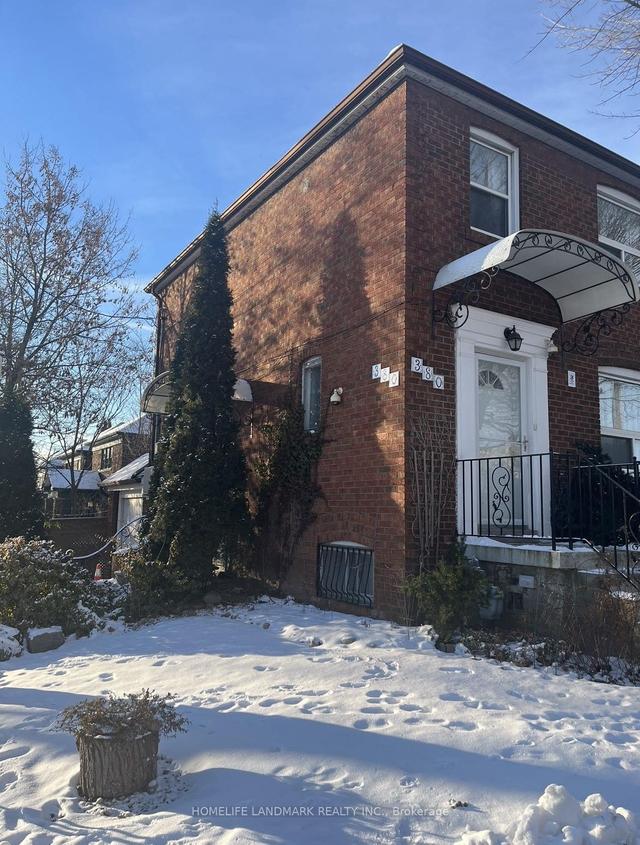 380 Vaughan Rd, House semidetached with 3 bedrooms, 2 bathrooms and 2 parking in Toronto ON | Image 12