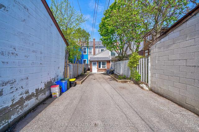 91 Yarmouth Rd, House attached with 3 bedrooms, 3 bathrooms and 3 parking in Toronto ON | Image 31