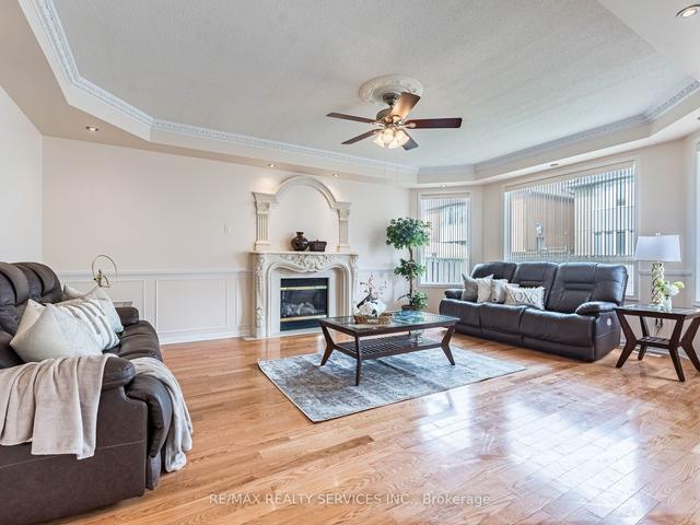 4 Latania Blvd, House detached with 5 bedrooms, 4 bathrooms and 6 parking in Brampton ON | Image 4