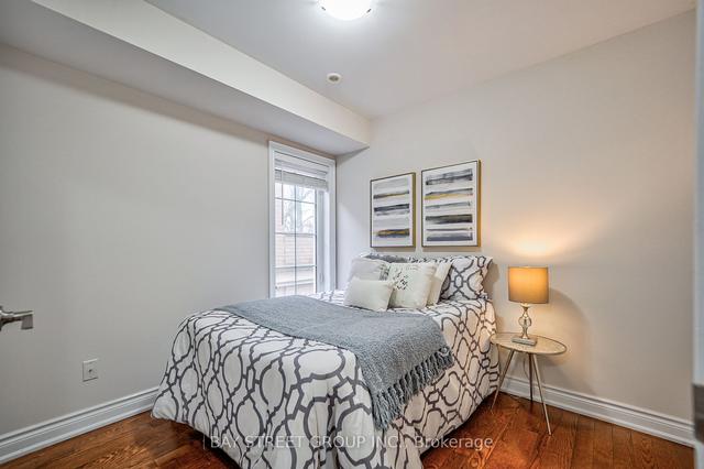 12 - 70 Hargrave Lane, Townhouse with 3 bedrooms, 3 bathrooms and 2 parking in Toronto ON | Image 10