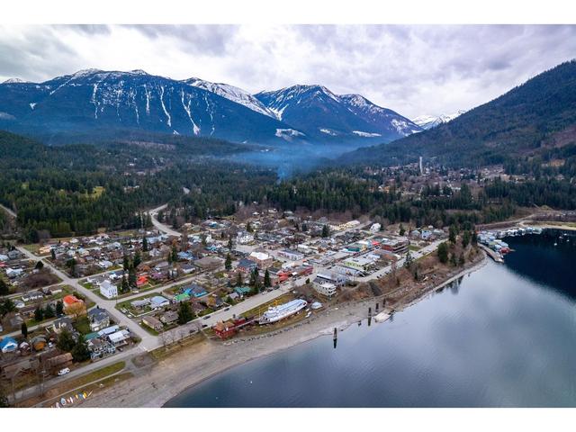 311 Front St, House detached with 3 bedrooms, 2 bathrooms and 4 parking in Kaslo BC | Image 77