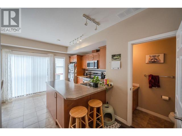 126 - 3363 Wilson St, House attached with 3 bedrooms, 2 bathrooms and 2 parking in Penticton BC | Image 9