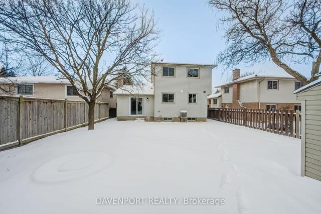 27 Beechmount Cres, House detached with 4 bedrooms, 2 bathrooms and 4 parking in London ON | Image 32