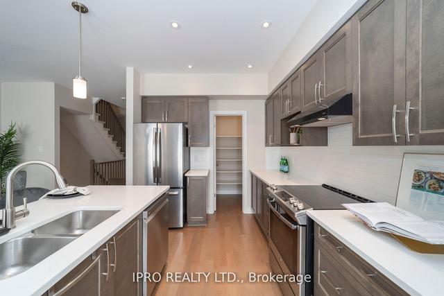 704 Octave Grv, House attached with 3 bedrooms, 3 bathrooms and 2 parking in Ottawa ON | Image 29