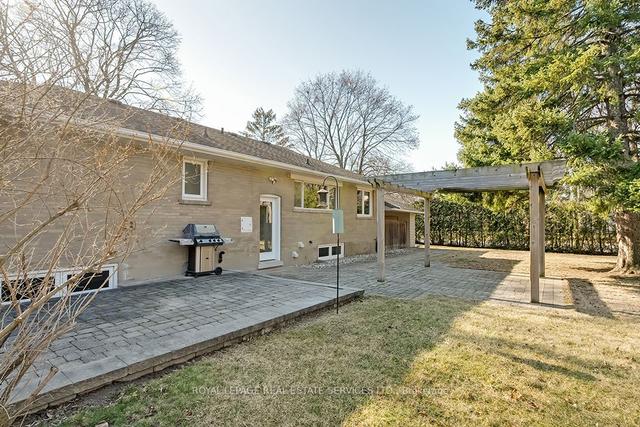 2055 Duncan Rd, House detached with 3 bedrooms, 2 bathrooms and 4 parking in Oakville ON | Image 24