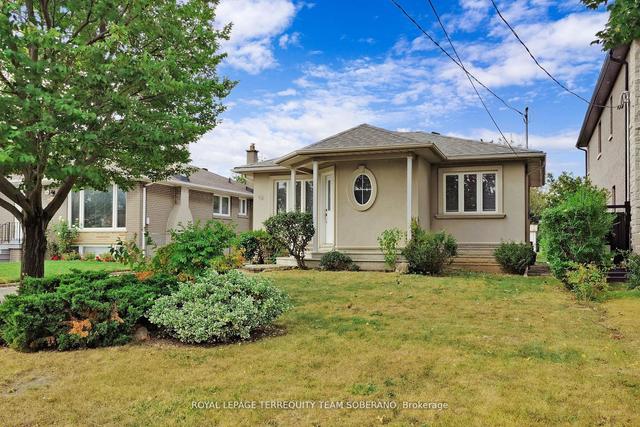 96 Wallasey Ave, House detached with 3 bedrooms, 2 bathrooms and 5 parking in Toronto ON | Image 12