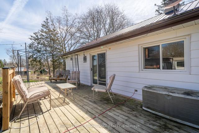1071 County Rd 8, House detached with 3 bedrooms, 1 bathrooms and 8 parking in Prince Edward County ON | Image 26