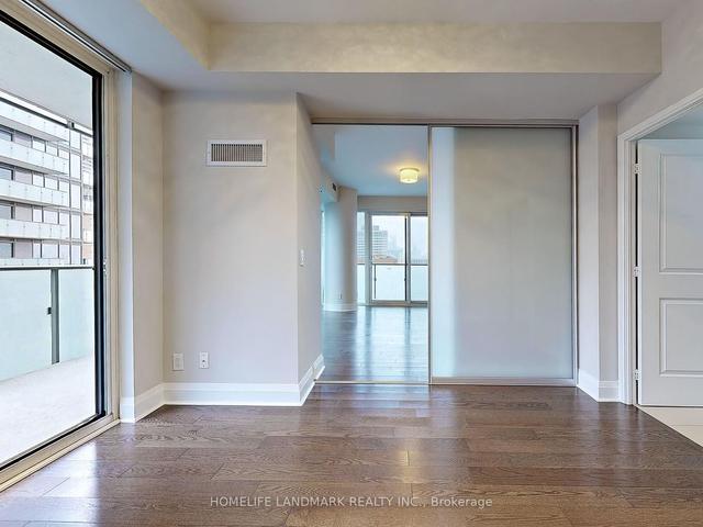1702 - 65 St Mary St, Condo with 2 bedrooms, 2 bathrooms and 1 parking in Toronto ON | Image 6