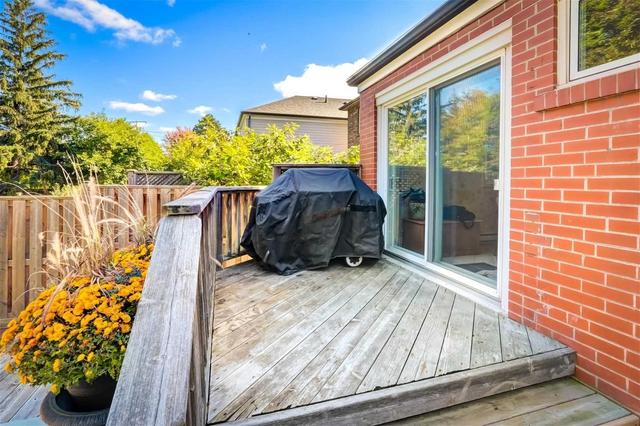 86 Glenvale Blvd, House detached with 3 bedrooms, 3 bathrooms and 3 parking in Toronto ON | Image 16