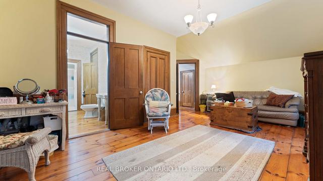61 King St N, House detached with 6 bedrooms, 4 bathrooms and 4 parking in Brant ON | Image 20