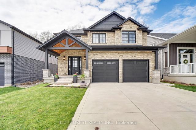 2105 Springridge Dr, House detached with 4 bedrooms, 4 bathrooms and 4 parking in London ON | Image 1