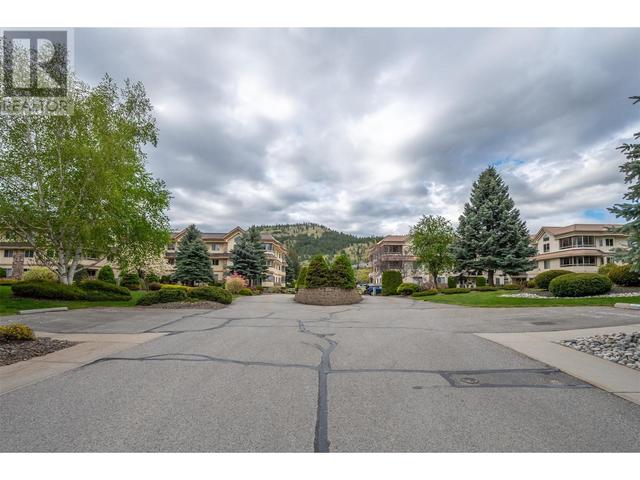 201 - 8412 Jubilee Rd, Condo with 2 bedrooms, 2 bathrooms and 1 parking in Summerland BC | Image 35