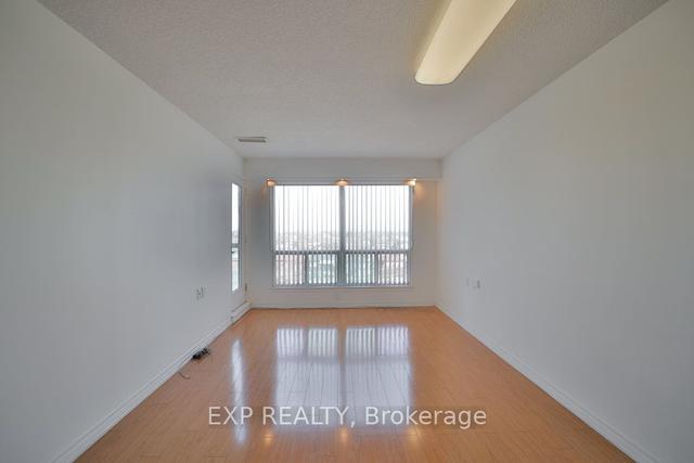 708 - 935 Sheppard Ave W, Condo with 2 bedrooms, 2 bathrooms and 1 parking in Toronto ON | Image 5