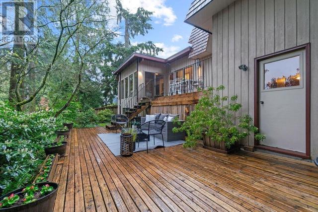 2573 Shelley Road, House detached with 4 bedrooms, 3 bathrooms and 2 parking in North Vancouver BC | Image 36