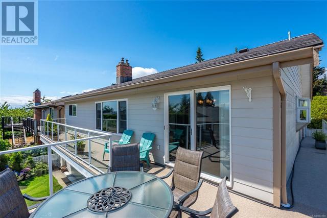 689 Alder St S, House detached with 4 bedrooms, 3 bathrooms and 3 parking in Campbell River BC | Image 42