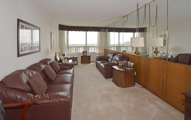 1800 - 1 Aberfoyle Cres, Condo with 2 bedrooms, 3 bathrooms and 2 parking in Toronto ON | Image 11